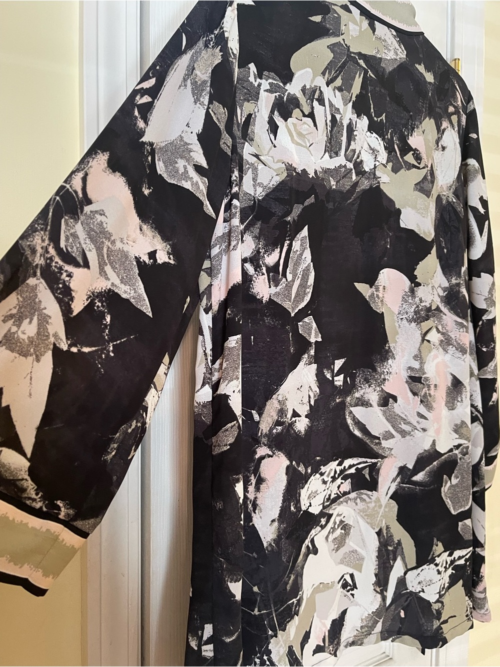 Ladies jacket - Picture 6 of 6